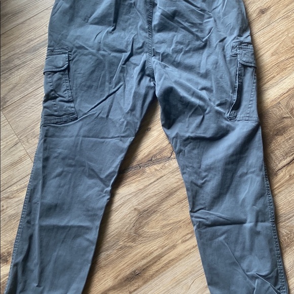 NWOT Industry Supply mens XL joggers - Picture 3 of 3